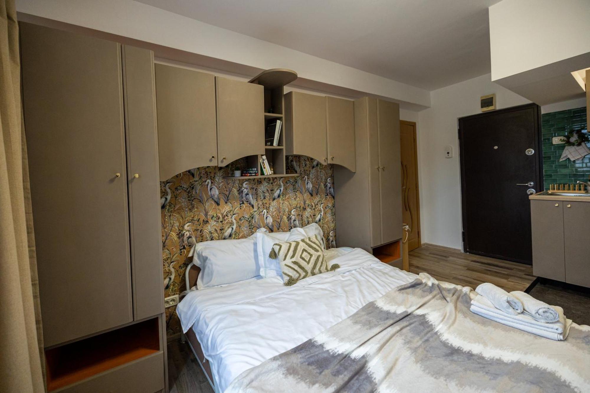 Cozy Studio Retreat - Quiet, Premium Stay Temesvár Kültér fotó