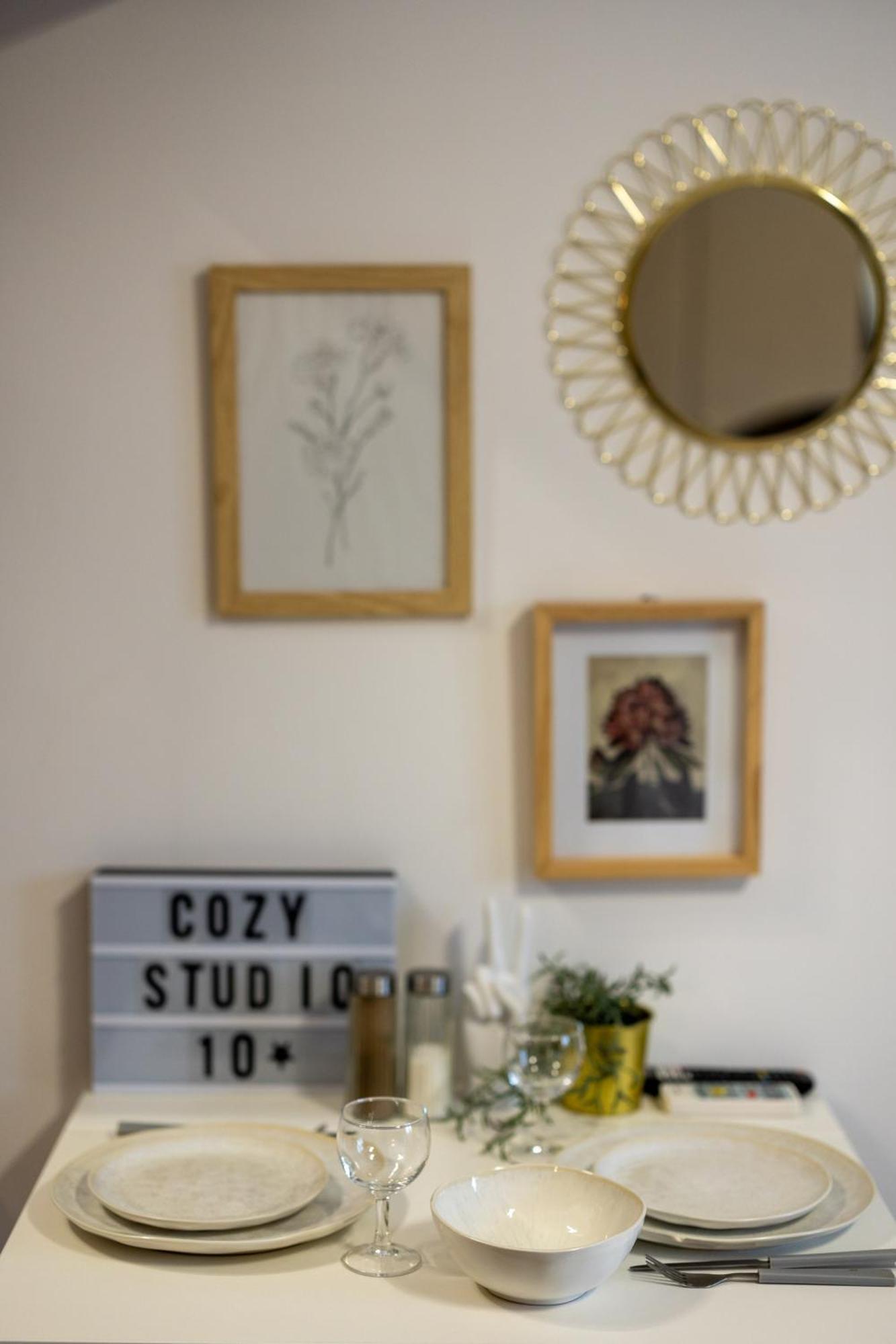 Cozy Studio Retreat - Quiet, Premium Stay Temesvár Kültér fotó